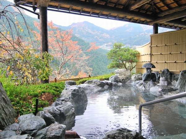 Open-air bath